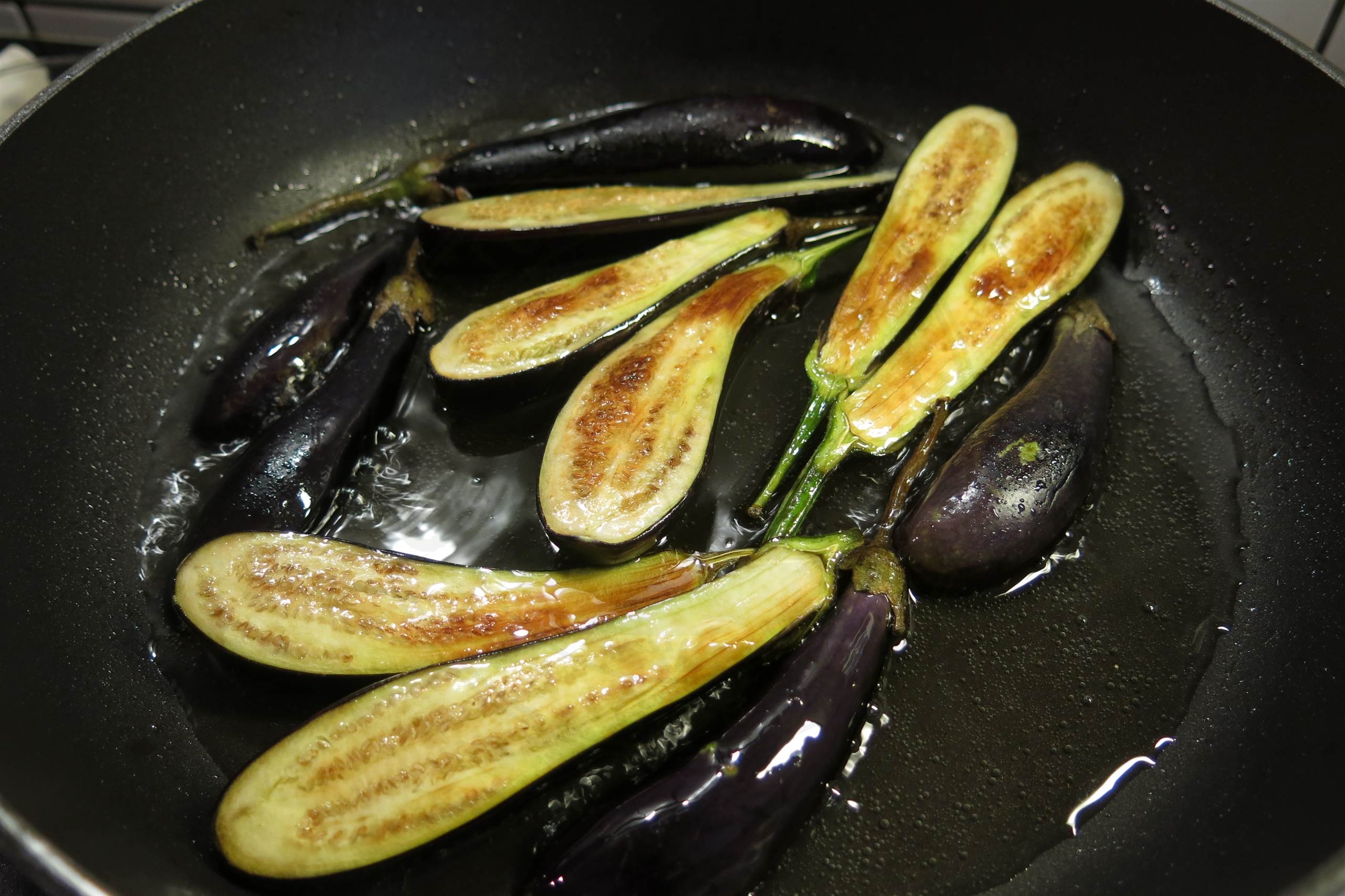 Auberginen in Joghurtsauce – Einfach vorzügliche indische Küche ...