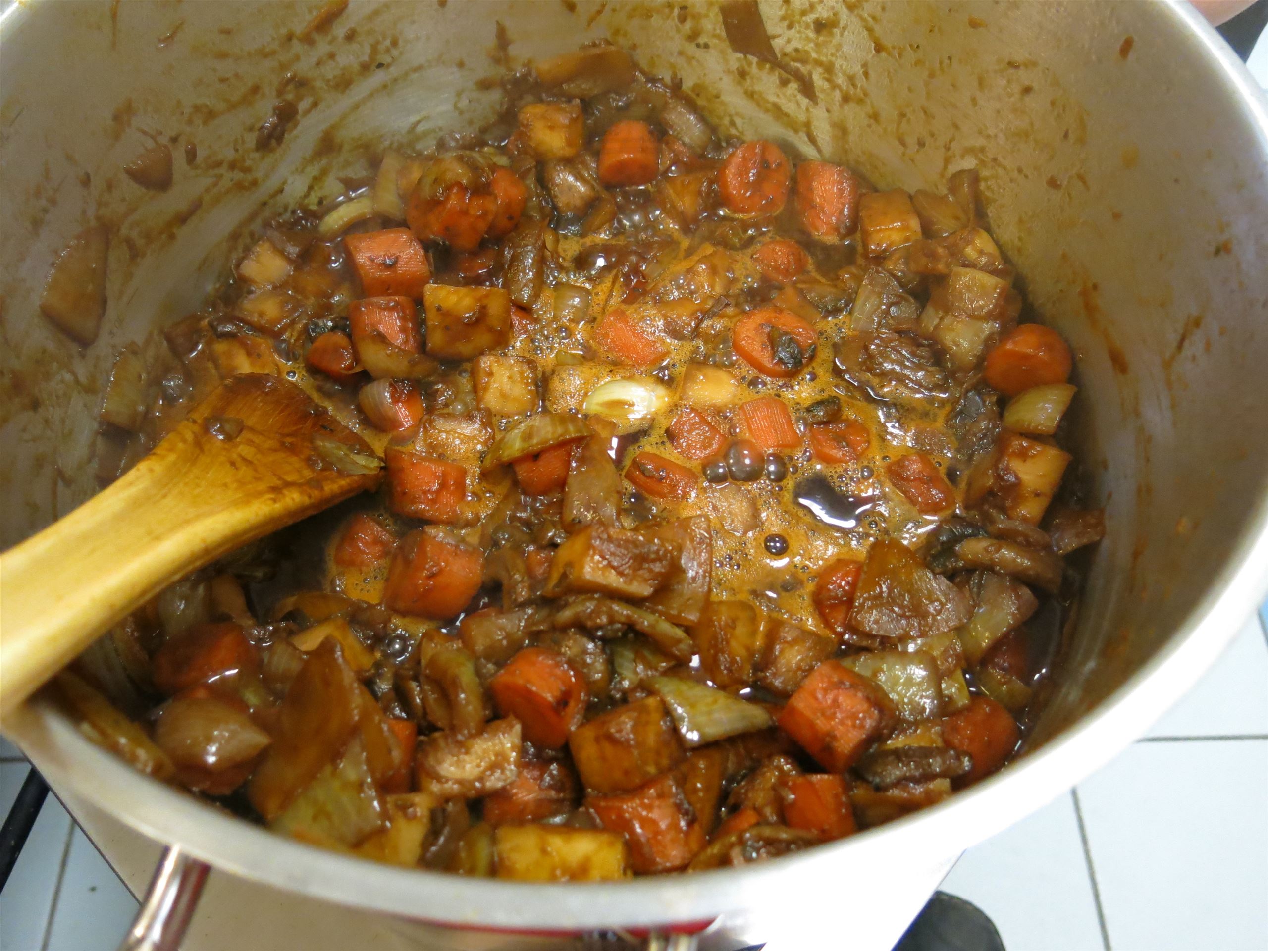 Dunkle Bratensauce – vegane Grundzubereitung – 1000 Variationen – Kids ...