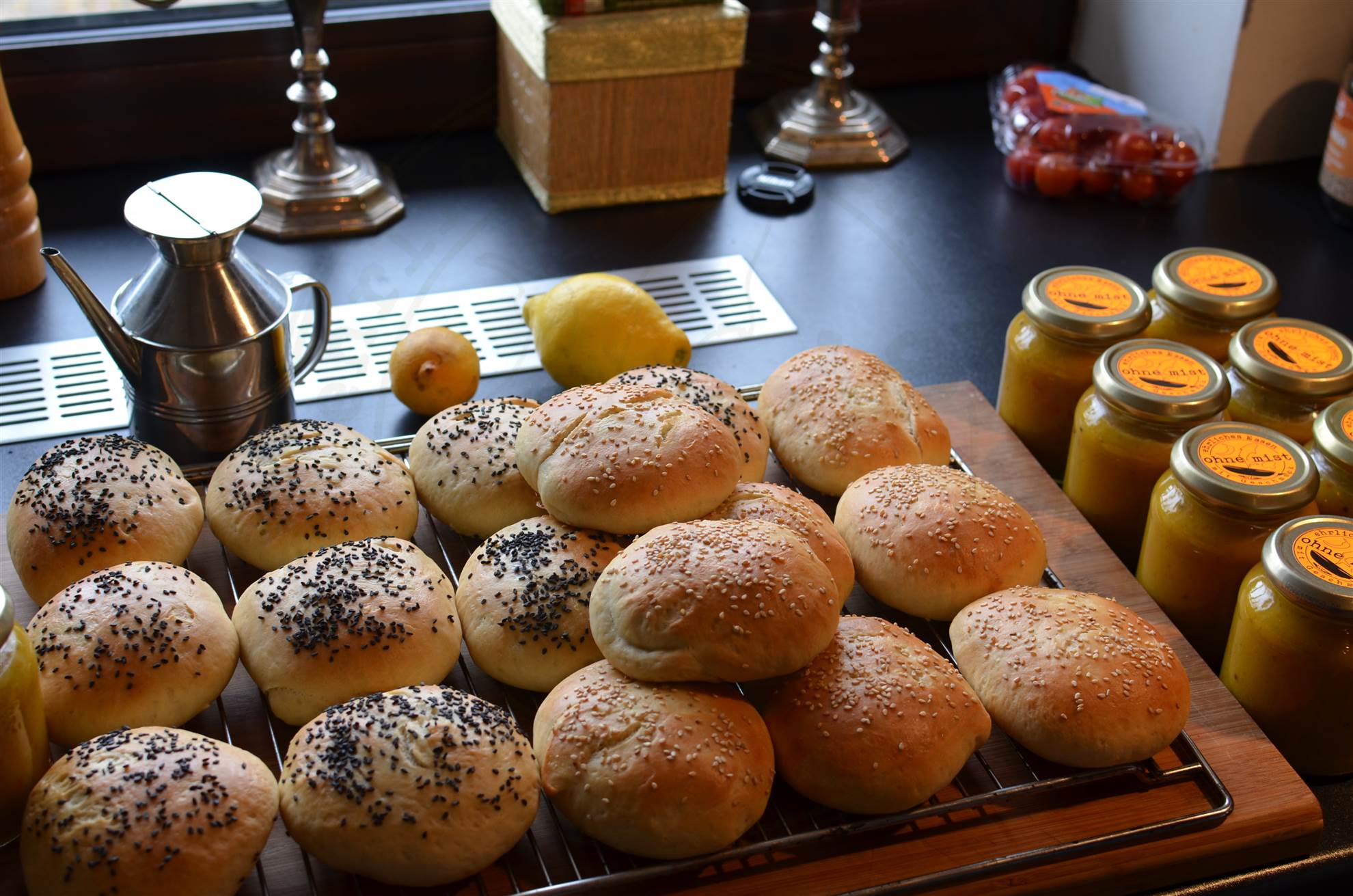 Spicy „Lammburger“ mit Mangochutney und Jalapenos – Start in die ...