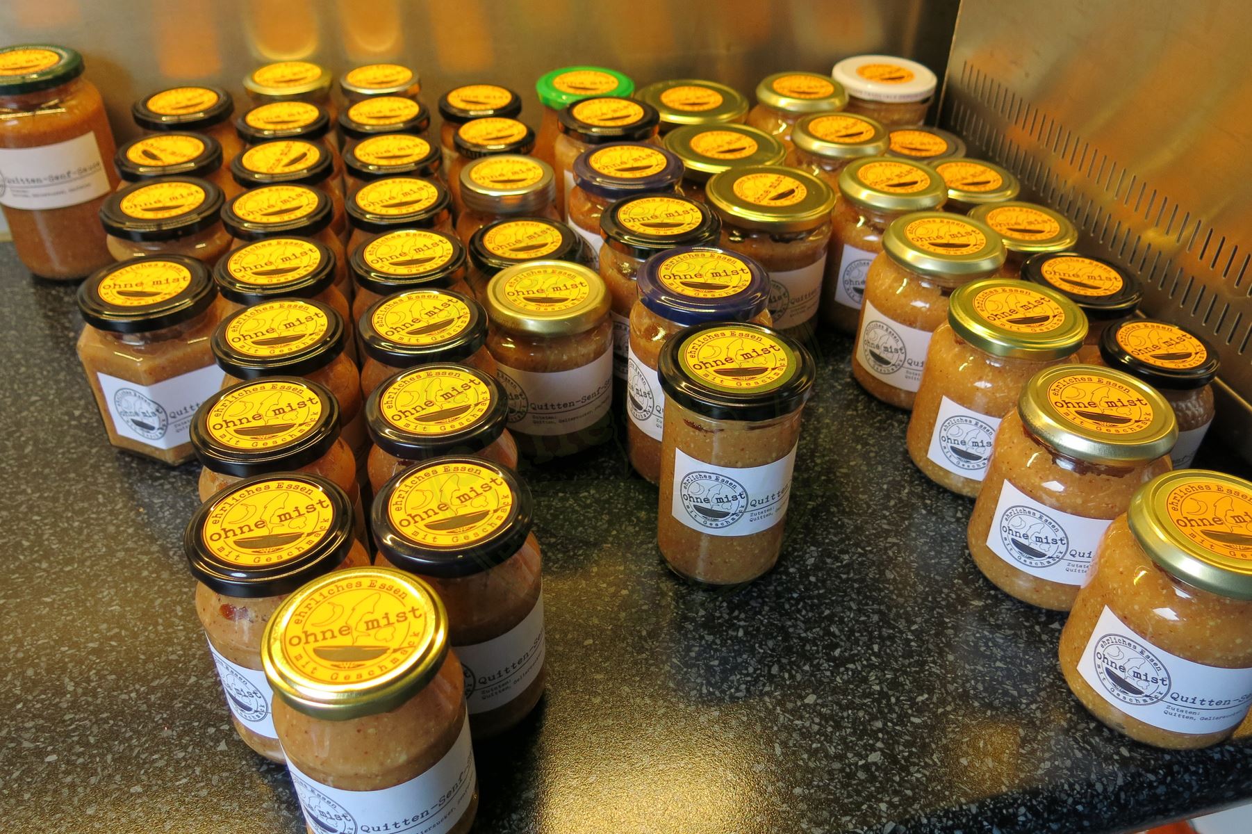 Quitten-Senf-Sauce – Perfekt zu gutem Käse – Regionale Köstlichkeiten ...