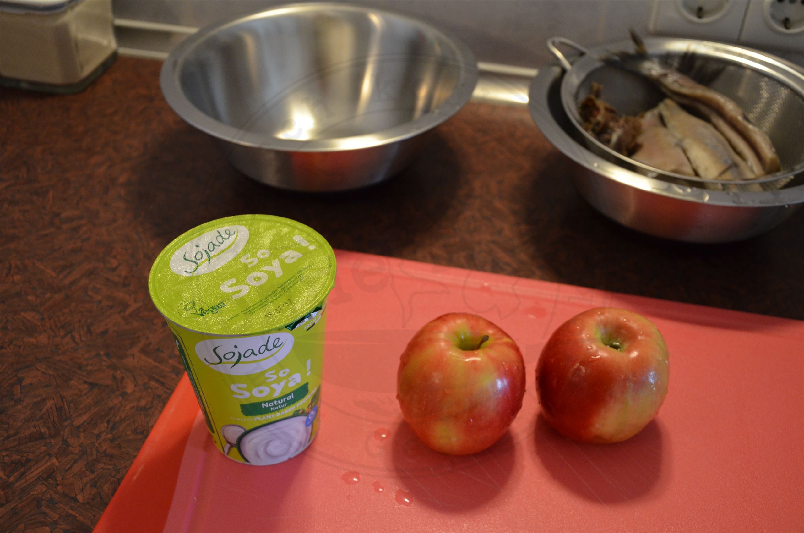 Roter Heringssalat mit Matjes – Mit Apfel, roter Bete und Meerrettich ...